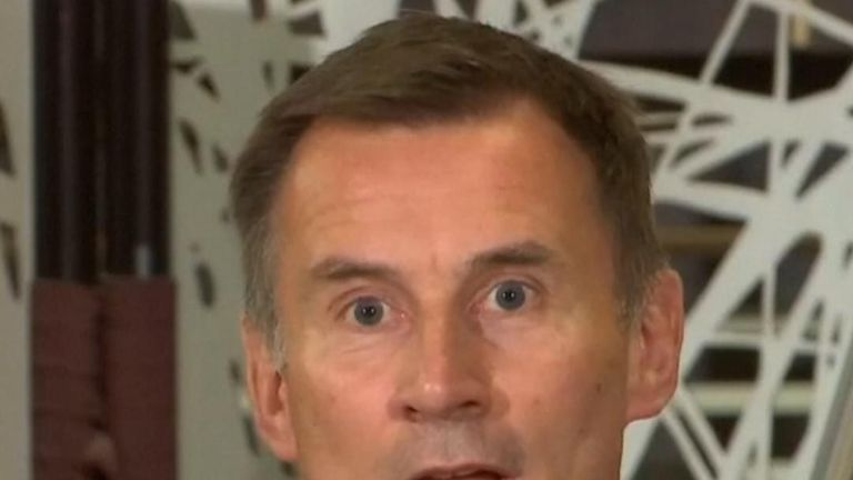 Jeremy Hunt displays his linguistic skills by talking Japanese in Tokyo