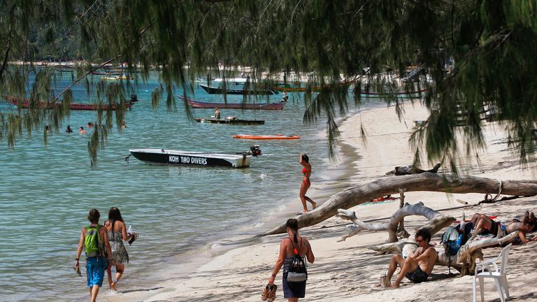 Hannah Witheridge and David Miller&#39;s bodies were found on Sairee Beach on Koh Tao