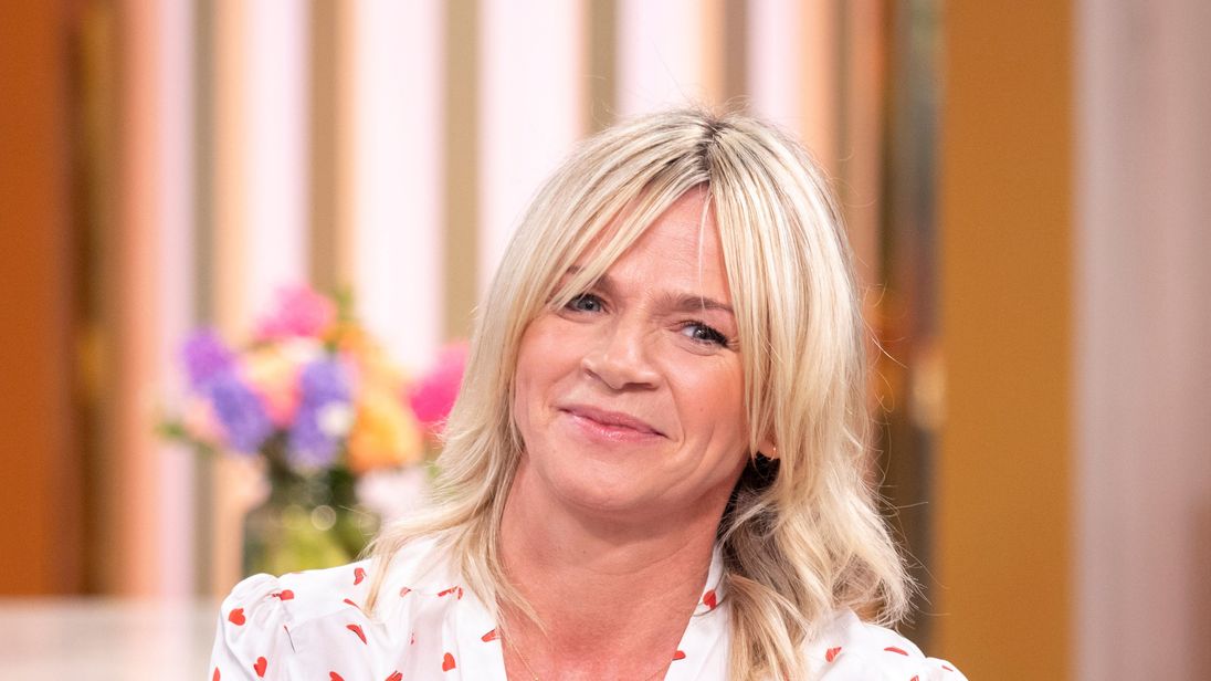 Zoe Ball to replace Chris Evans on Radio 2 Breakfast Show Zoe Ball to replace Chris Evans on Radio 2 Breakfast Show
