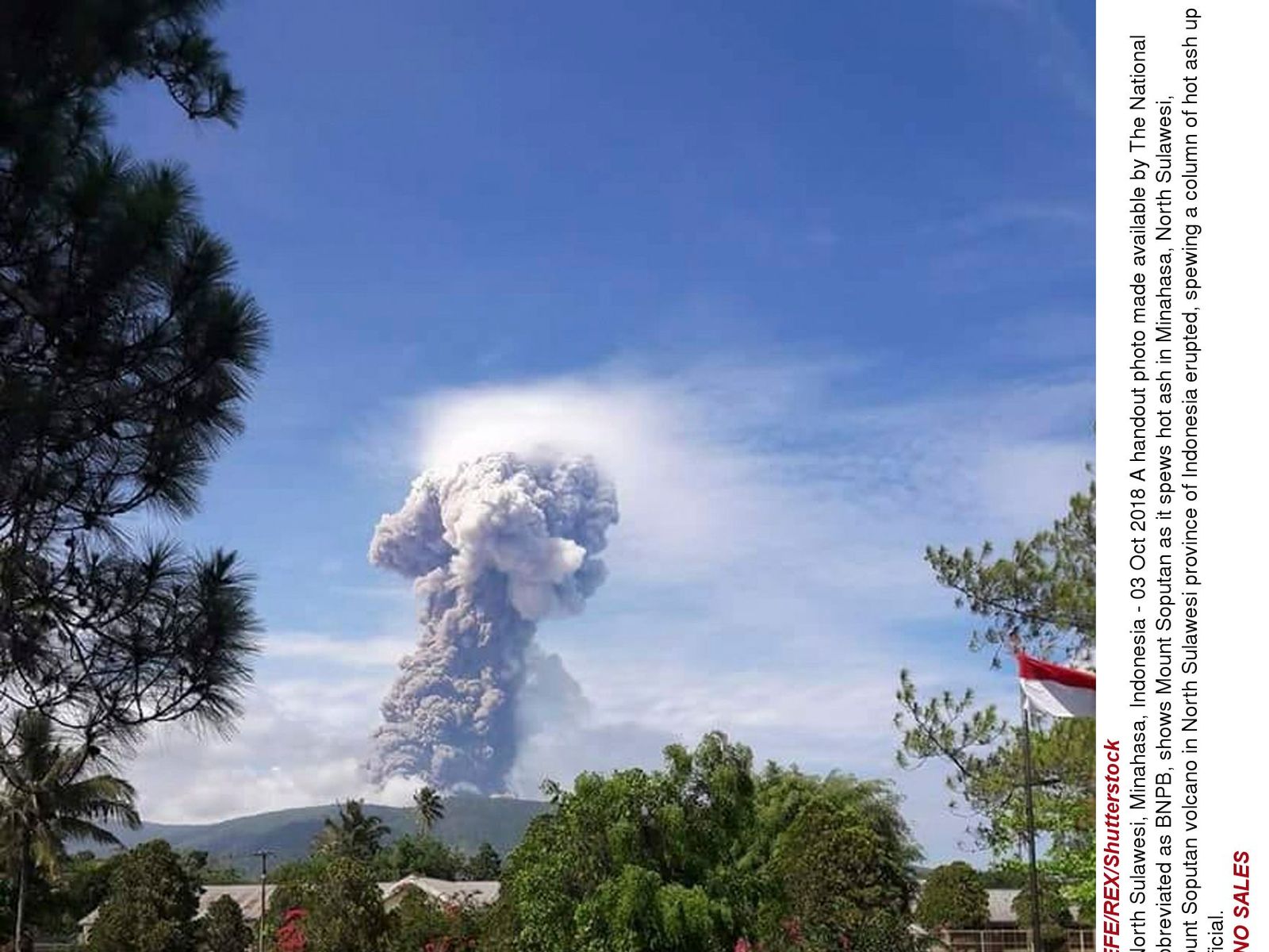 skynews-indonesia-volcano-mount-soputan_4441396.jpg