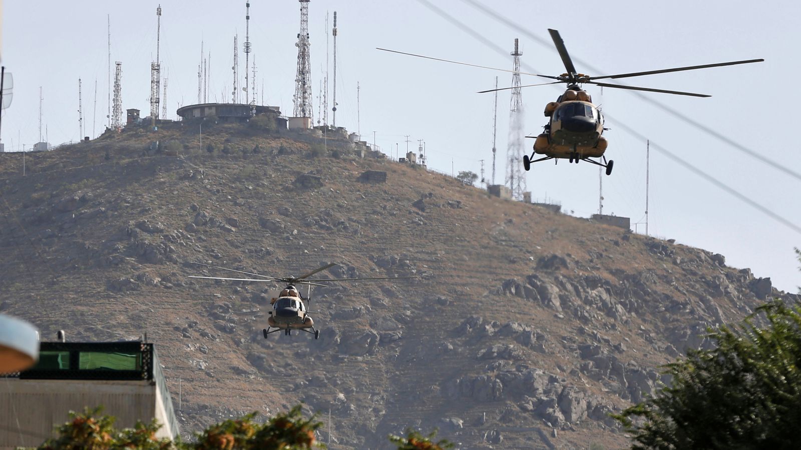 Twenty-five people killed in Afghanistan army helicopter crash