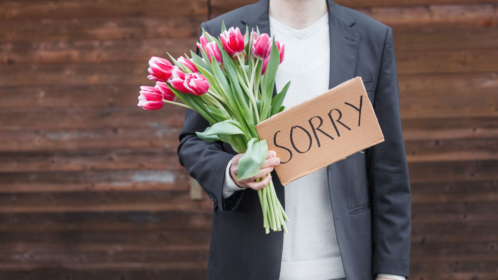 HMRC spends £10,000 on 'sorry' flowers HMRC spends £10,000 on 'sorry' flowers