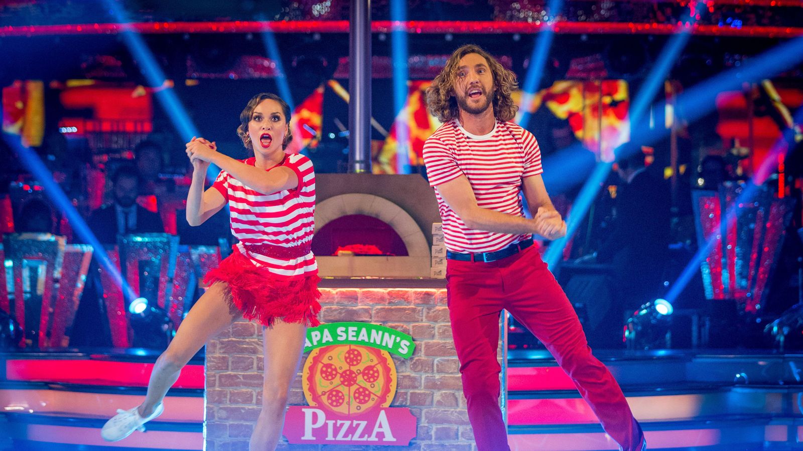 Scandal Hit Strictly Couple Seann Walsh And Katya Jones Stay For Another Week Ents And Arts News 6532