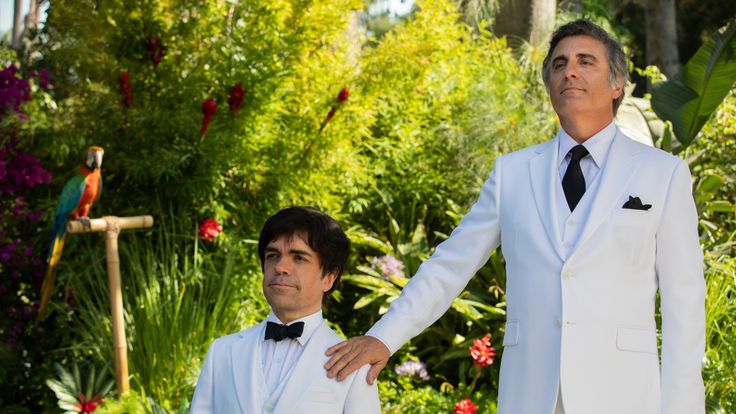 My Dinner with Herve explores the unlikely friendship between struggling journalist Danny Tate and French actor Herve Villechaize - Peter Dinklage on set as Herve. Pic: HBO