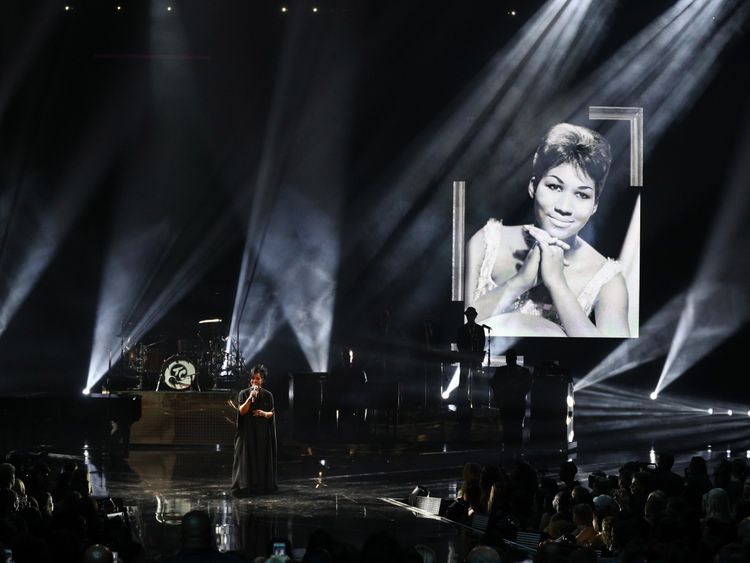 Tribute to Aretha Franklin at the American Music Awards