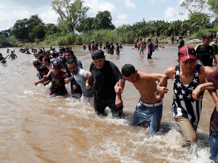 Another caravan of migrants crossed the Suchiate River in between Guatemala and Mexico