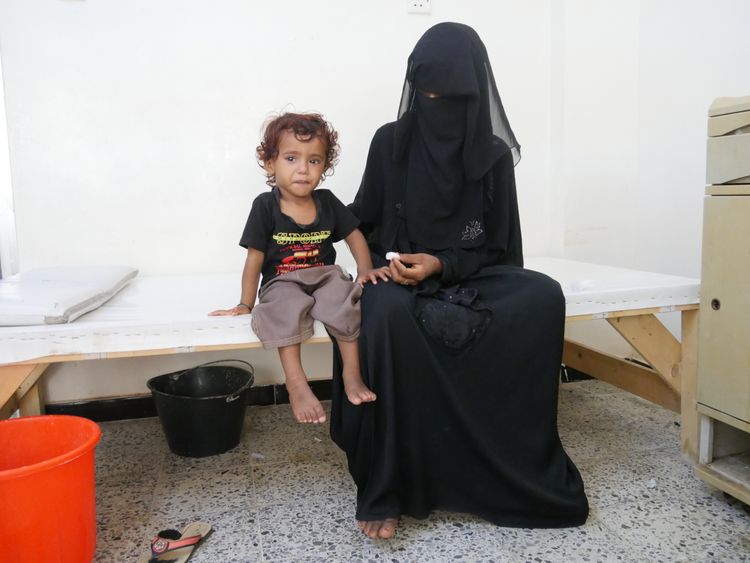 22-year-old Salwa* and her two-year-old son Aseel*. Pic: Ali Ashwal / Save the Children
