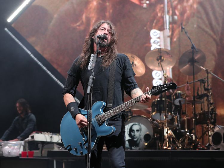 Dave Grohl of Foo Fighters performs on stage during Cal Jam 18 at Glen Helen Regional Park on October 06, 2018 in San Bernardino, California