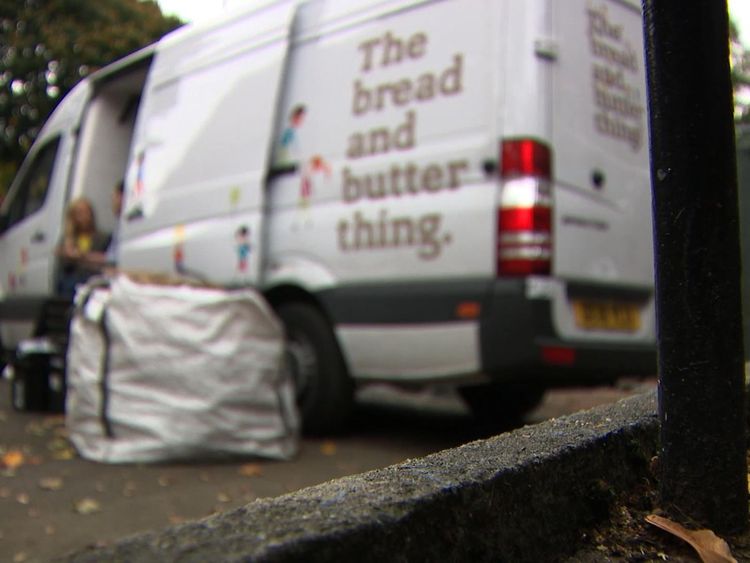 The food redistribution service "The Bread and Butter Thing" helps some families in Oldham
