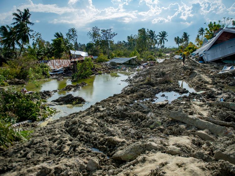 Damage to buildings in Petobo village near Palu