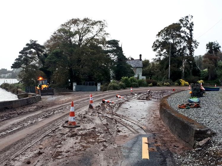 Storm Callum: 30,000 homes in Ireland with no power as gales head towards UK Storm Callum: 30,000 homes in Ireland with no power as gales head towards UK