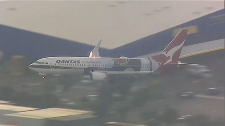 A Qantas flight was forced to abort a landing with Prince Harry and Meghan aboard.