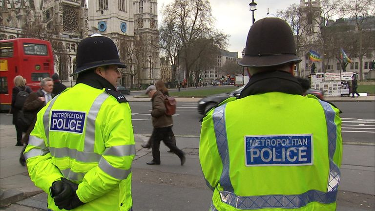A new report describes the police&#39;s adoption of new technology as an "utter mess" and concludes forces "urgently need more money".