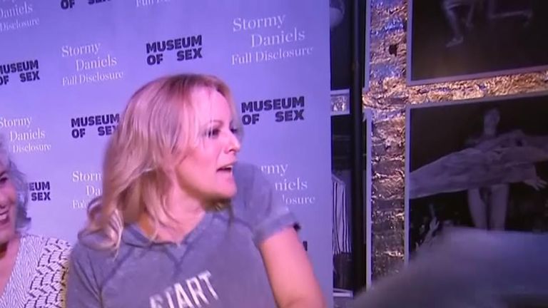 Stormy Daniels&#39; reaction to a chair being removed at a book signing