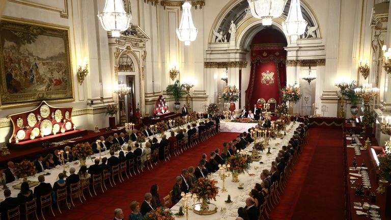 Queen talks Brexit for first time at dazzling state banquet for Dutch ...