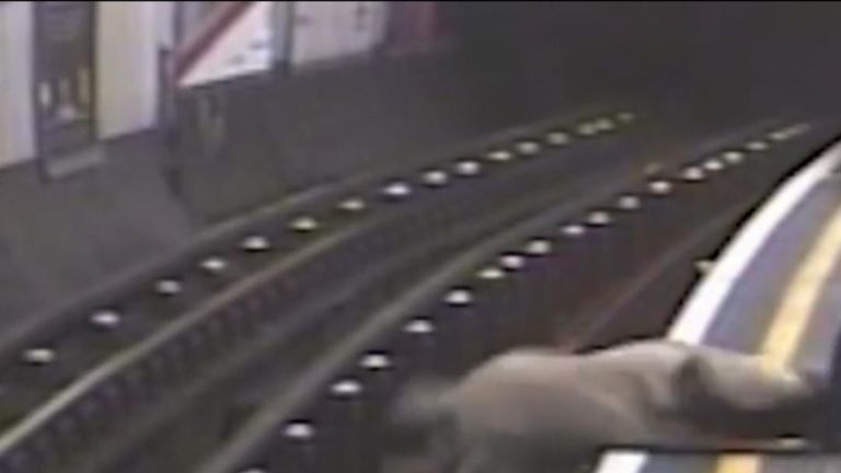 TRAIN PUSHER