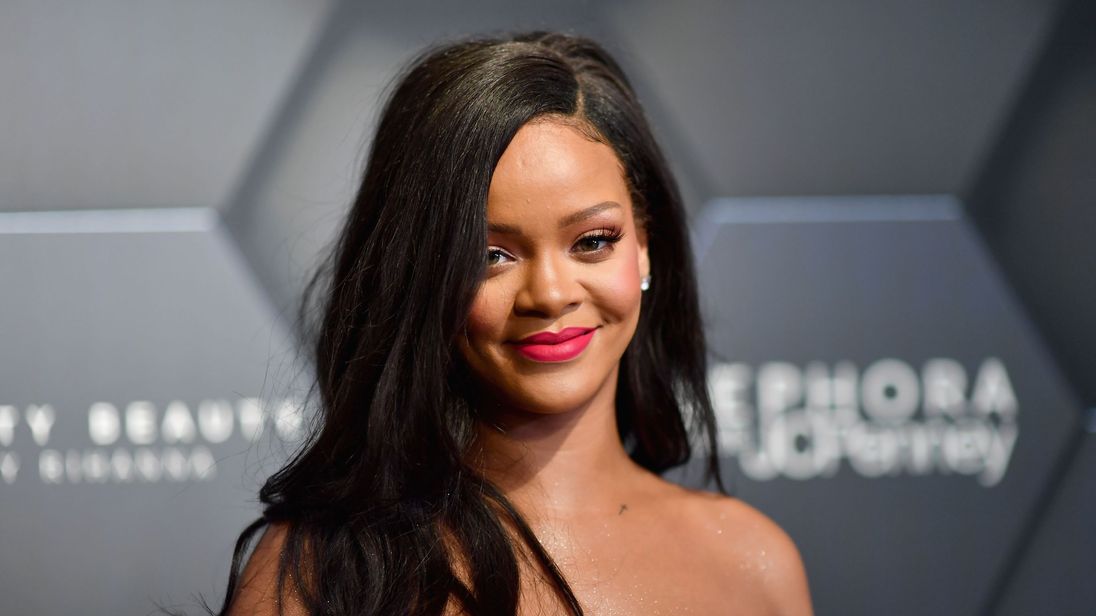 Gang charged over burglaries at LA homes of Rihanna and other stars