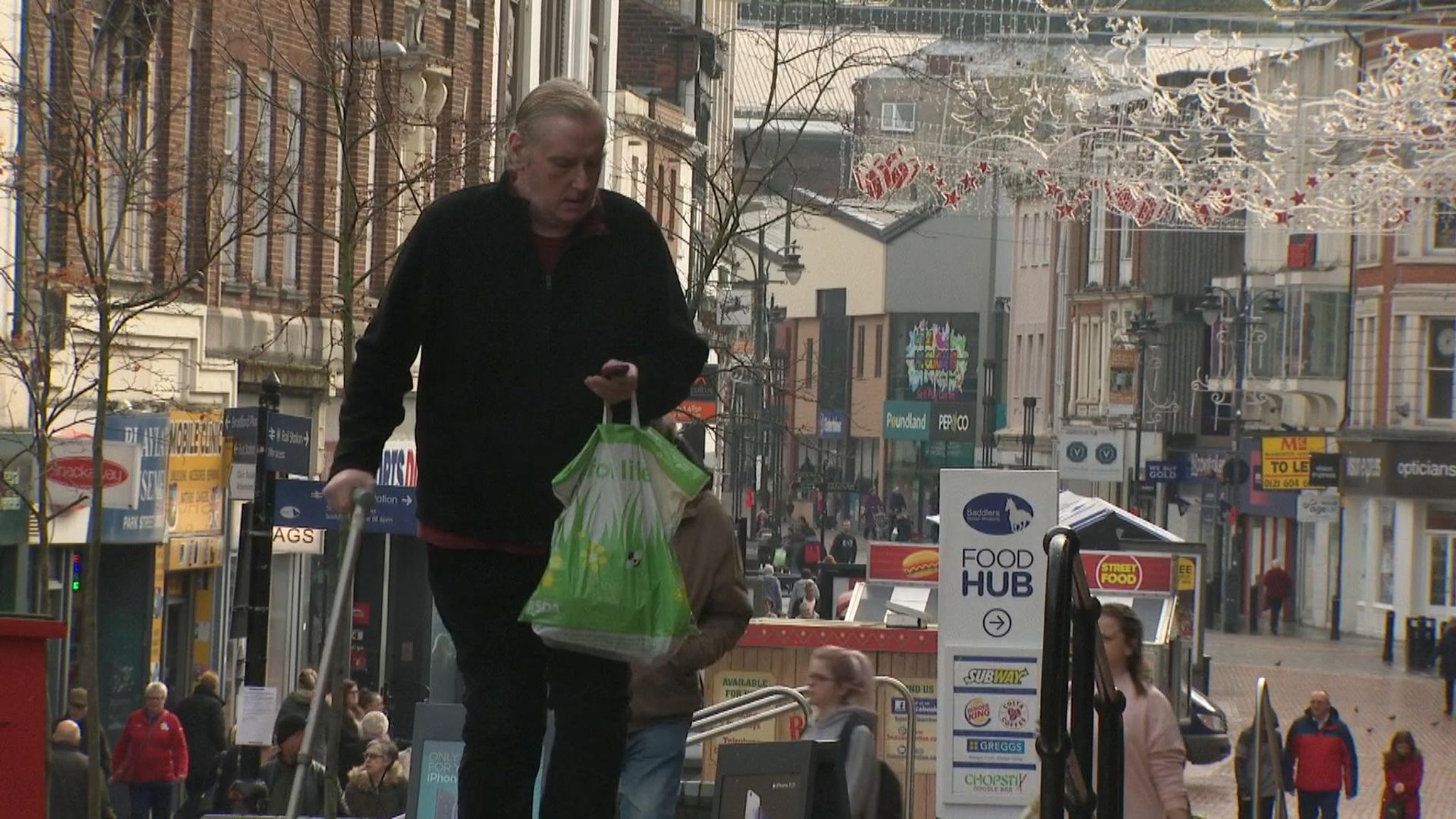High Street crisis Shops closing at a rate of '14 per day' Business