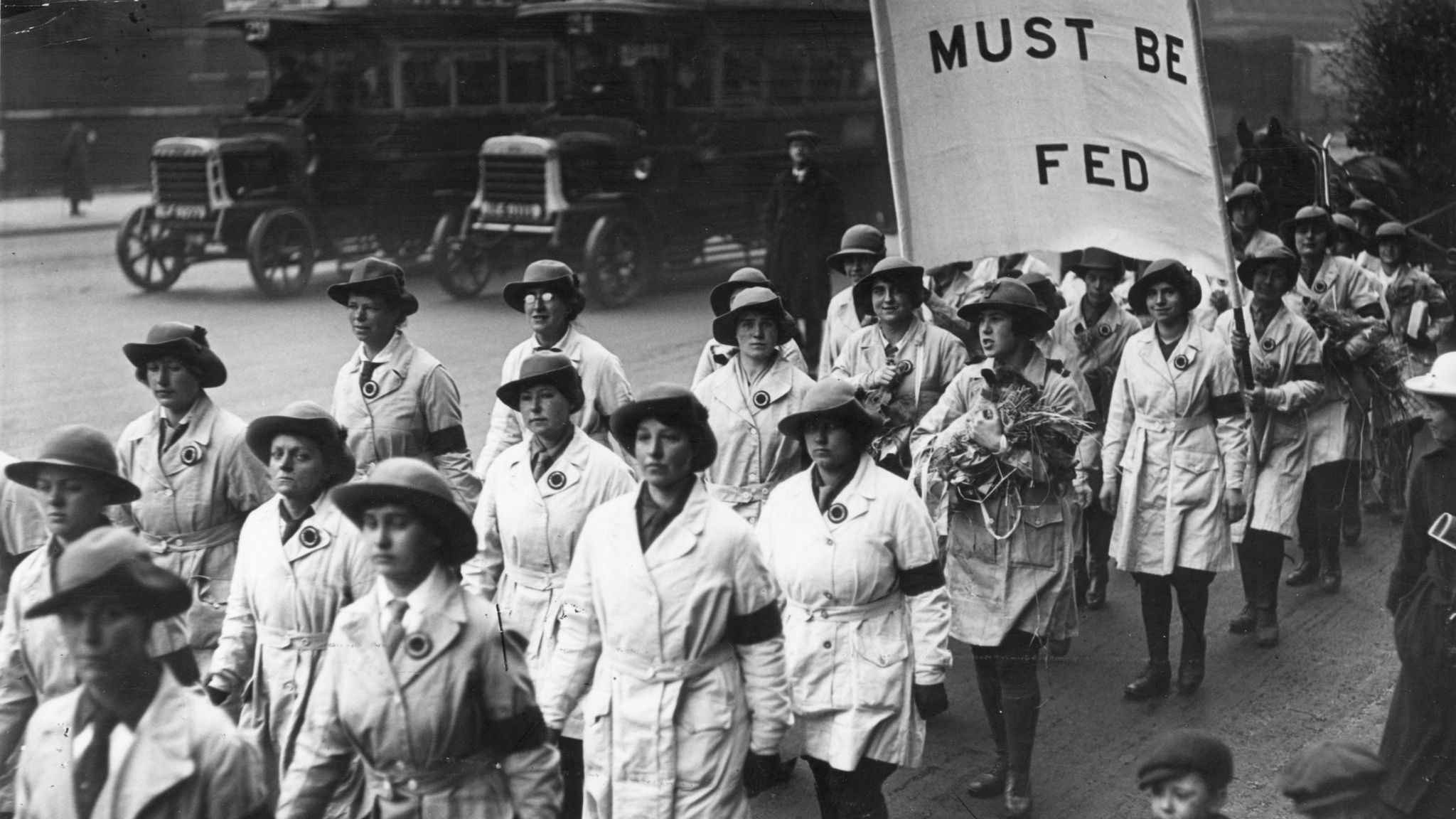 Munitions and morals: How the First World War transformed women's role ...