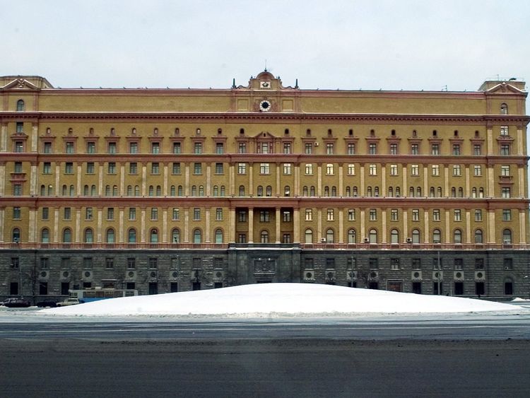 MOSCOW, RUSSIA - JANUARY 23: A view of the general office of the FSB (KGB) building on January 23, 2006 in Moscow, Russia. Russian authorities have accused four British diplomats of involvement in espionage, supposedly using a secret transmitter concealed in an artificial rock to dispatch sensitive information. (Photo by Oleg Klimov/Getty Images)