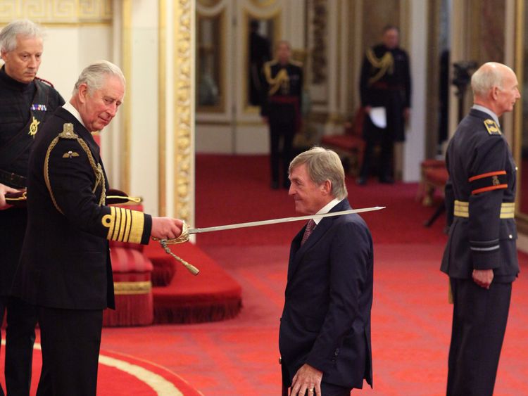 Liverpool legend Sir Kenny Dalglish is knighted by the Prince of Wales at Buckingham Palace. PRESS ASSOCIATION Photo. Picture date: Friday November 16, 2018. See PA story ROYAL Investiture. Photo credit should read: Yui Mok/PA Wire    