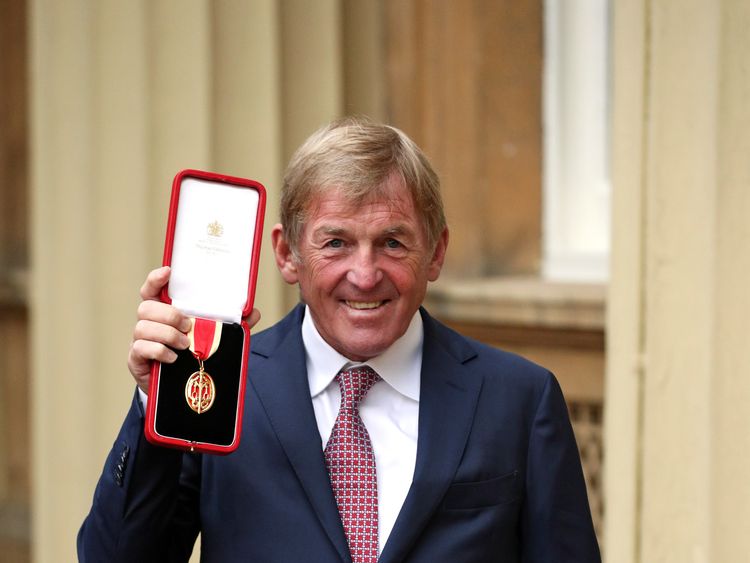 Liverpool legend Sir Kenny Dalglish after being knighted at an investiture ceremony at Buckingham Palace, London. PRESS ASSOCIATION Photo. Picture date: Friday November 16, 2018. See PA story ROYAL Investiture. Photo credit should read: Jonathan Brady/PA Wire