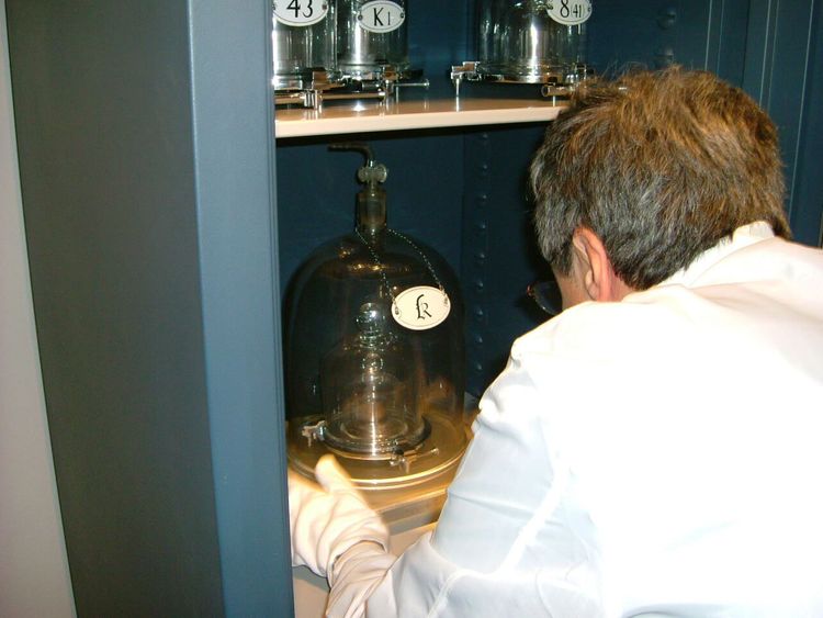 Heavy heart as kilograms get redefined Heavy heart as kilograms get redefined