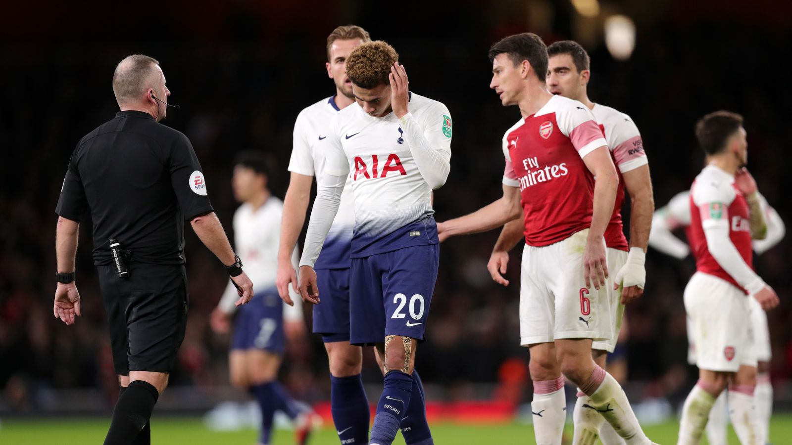 Dele Alli hit by bottle during Arsenal vs Tottenham at the Emirates