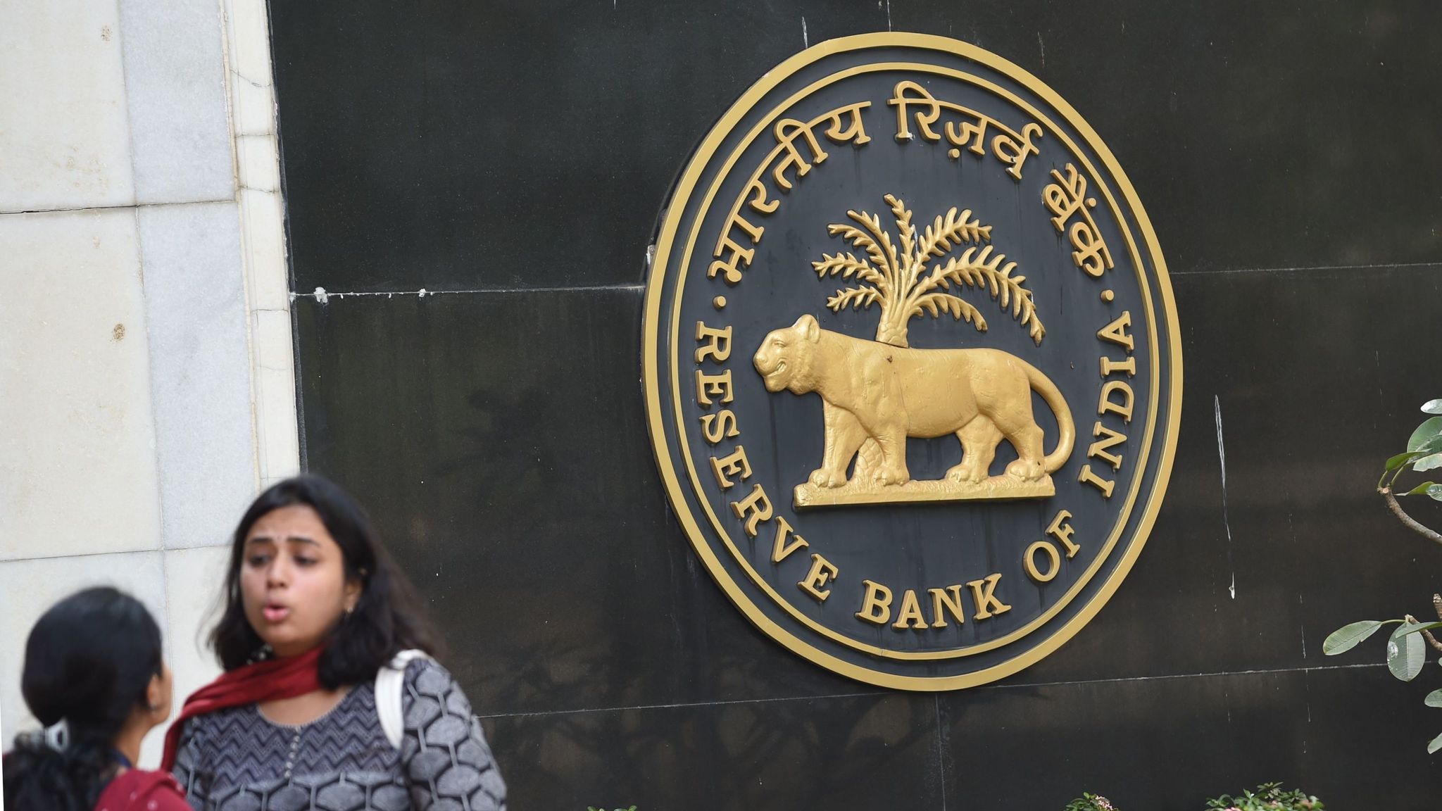 The Battle Of Wills At The Heart Of India S Central Bank Chaos