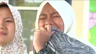 Indonesia tsunami: Stay away from the sea, officials urge Indonesia tsunami: Stay away from the sea, officials urge