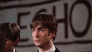 John Lennon skickade tillbaka sin MBE 1969, fyra år efter att han hade fått den