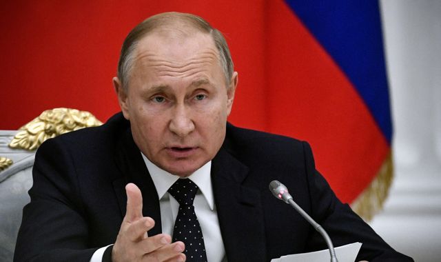 Russian President Vladimir Putin hails 'successful' test of new hypersonic missile