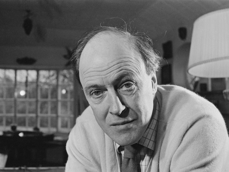 Roald Dahl pictured in 1971