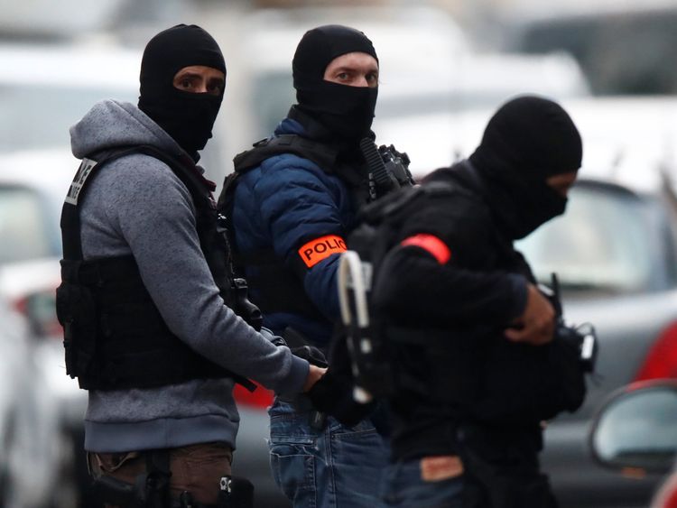 French special police forces secure a street during a police operation in the Neudorf district after the deadly shooting in Strasbourg, France, December 13, 2018. REUTERS/Christian Hartmann