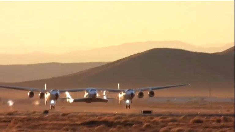 Virgin Galactic successfully launches tourism rocket ship ...