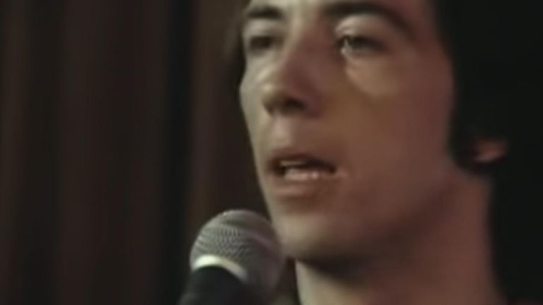 Pete Shelley, Buzzcocks singer and guitarist whose songs evoked the agonies  of thwarted desire and romance – obituary