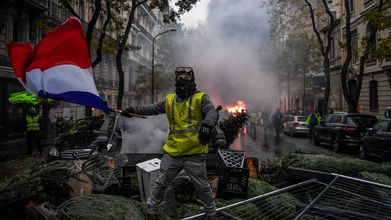 Protesters wore &#39;gilets jaunes&#39; as large parts of the capital were shut down