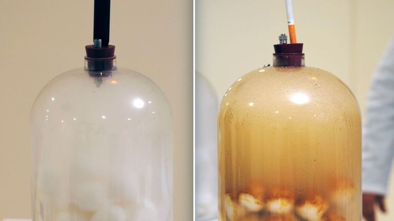 Cotton wool after being exposed to normal cigarettes (left) and a Vaping device (right), during a experiment by PHE on the effects of smoking as opposed to vaping