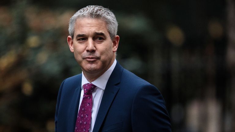 LONDON, ENGLAND - DECEMBER 18: Brexit Secretary Stephen Barclay arrives for the weekly Cabinet meeting at Number 10 Downing Street on December 18, 2018 in London, England. Yesterday, Prime Minister Theresa May announced that she was delaying a parliamentary vote on her proposed Brexit deal until January 14, prompting Labour leader Jeremy Corbyn to move for a vote of no confidence. (Photo by Jack Taylor/Getty Images)
