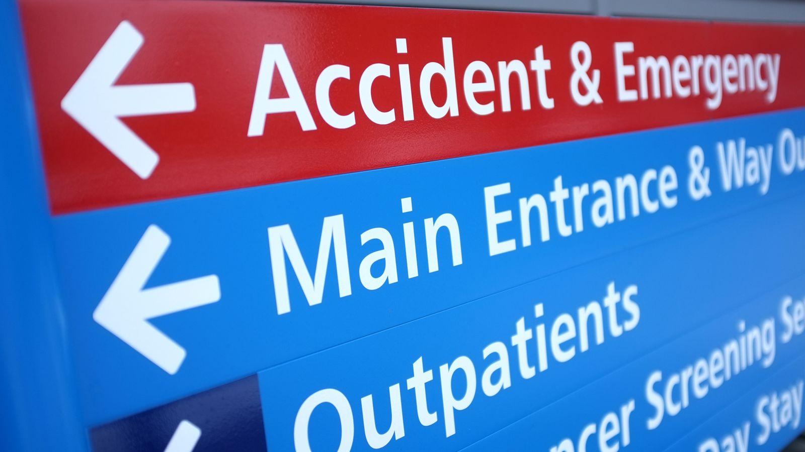 Nearly a quarter of NHS cancer patients start treatment late Nearly a quarter of NHS cancer patients start treatment late