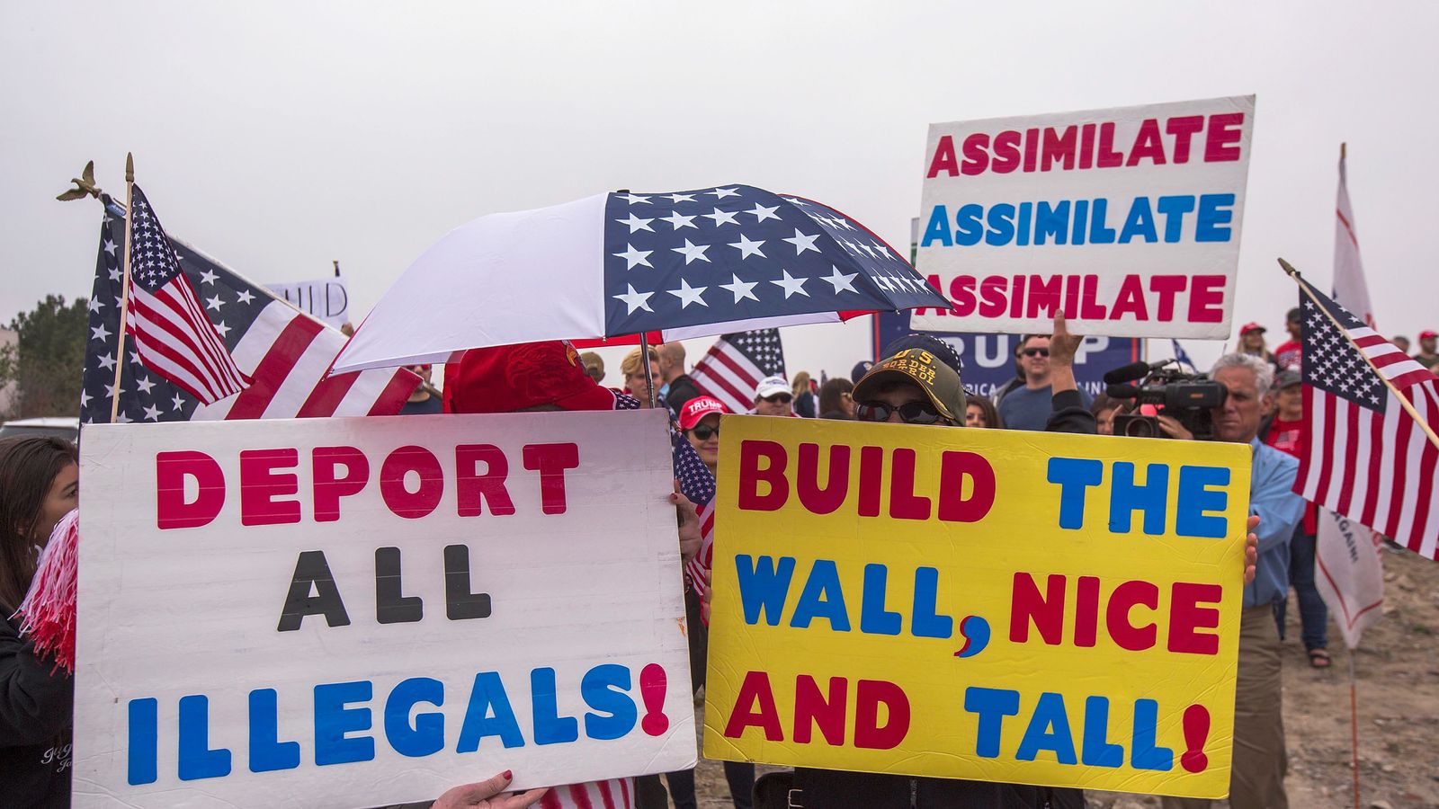 Fact check: Do Trump's claims on the wall really stack up? | US News ...