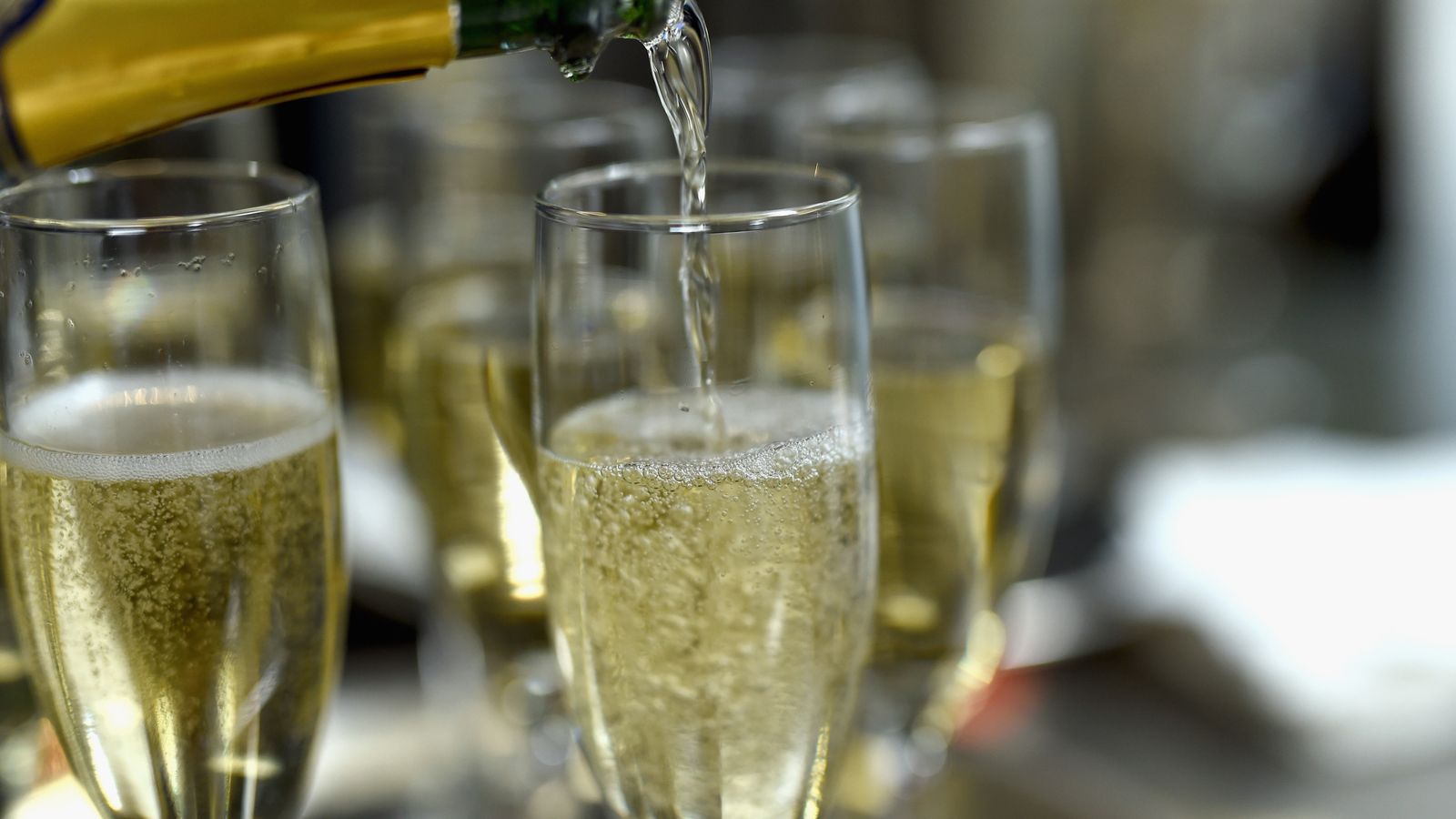 english-invented-champagne-but-it-was-by-mistake-french-wine-boss