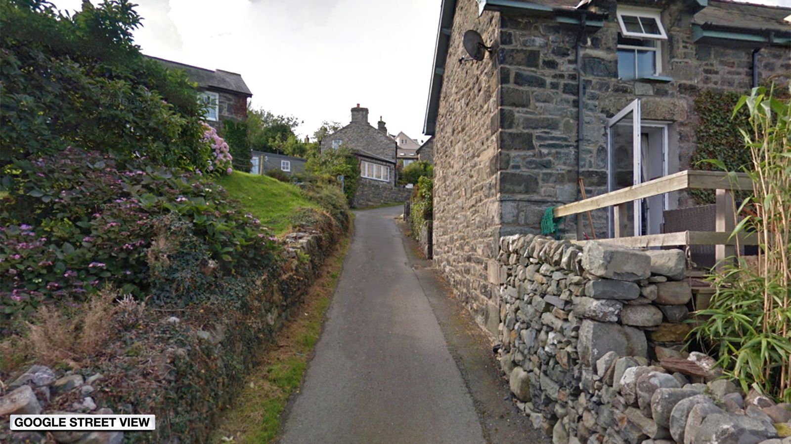 wales-takes-world-s-steepest-street-title-from-new-zealand-uk-news