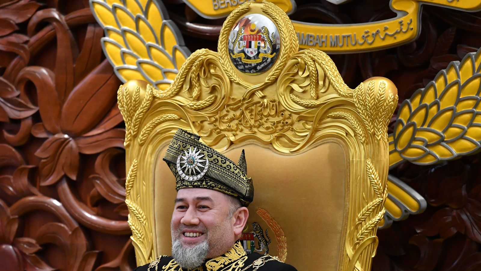 Malaysia's king abdicates in historic first amid rumours of marriage to ...
