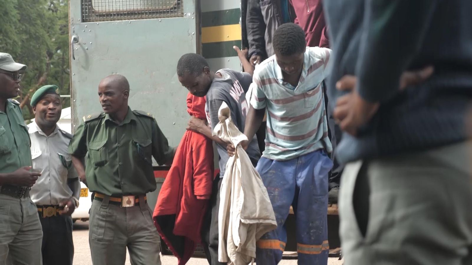 Zimbabwe Crackdown: Children Shackled And Caged In Security Round-up ...