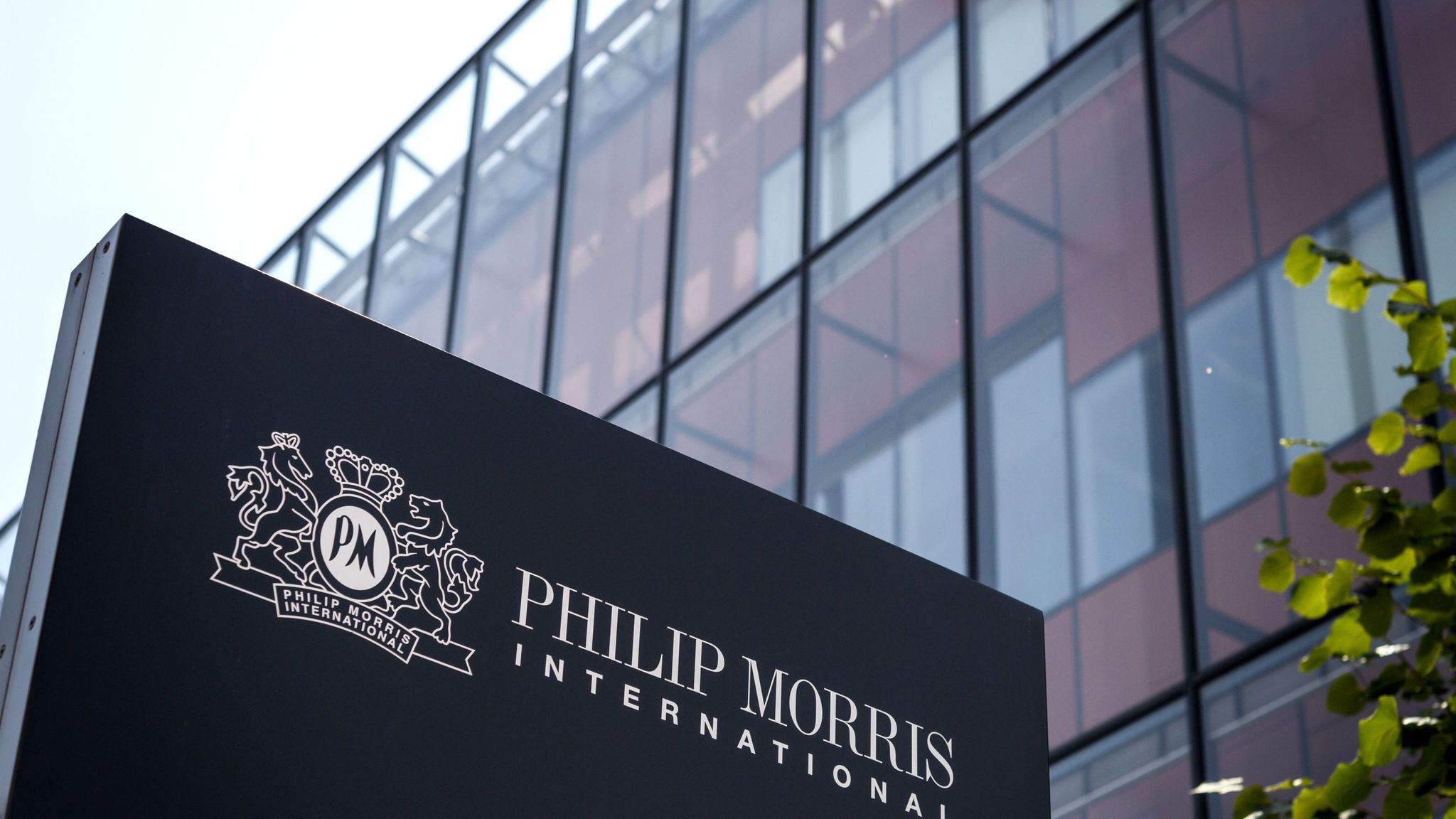 don morris morris group international net worth - Ilustrasi 3