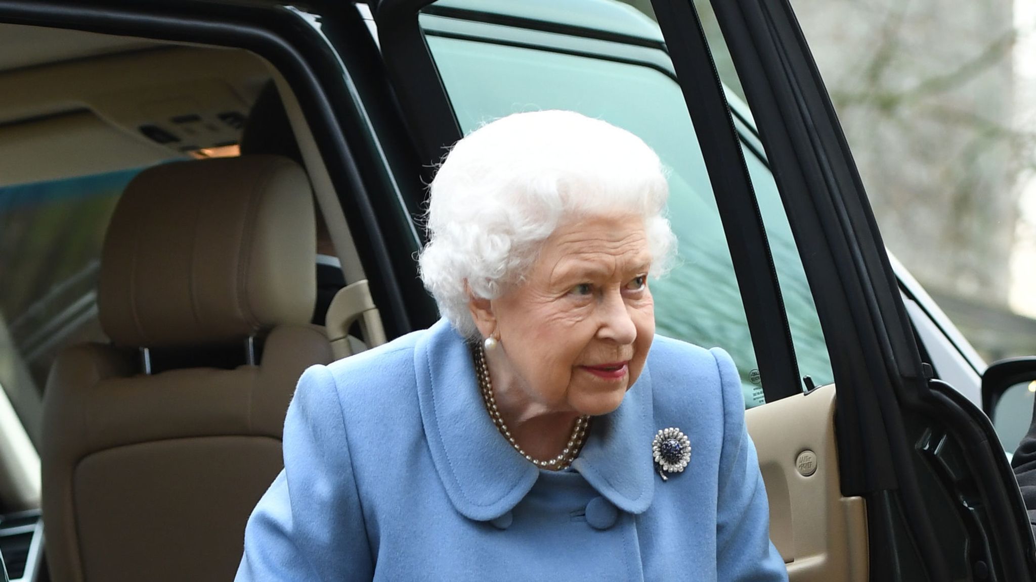 Queen captains WI team to victory in live Pointless game hosted by