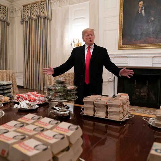 Government shutdown leaves White House guests dining on take away burgers