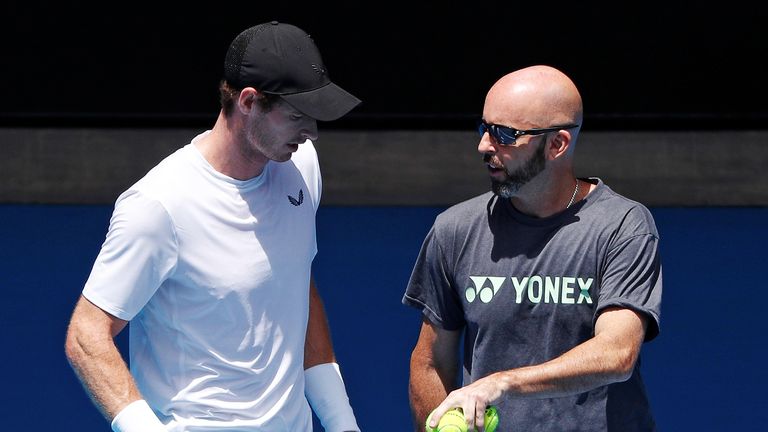 Andy Murray on court with his coach Jamie Delgado
