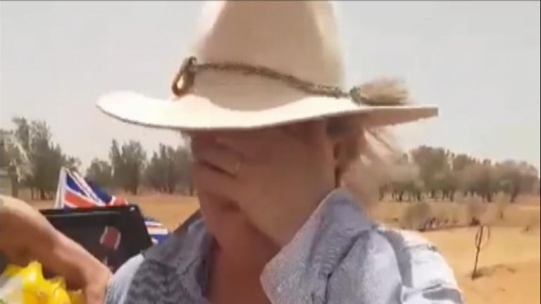 A farming family in rural New South Wales, was ecstatic when a convoy of trucks carrying drought relief, in the form of hay bales and water donations, drove past them on January 26, causing one woman to break down in tears of joy.